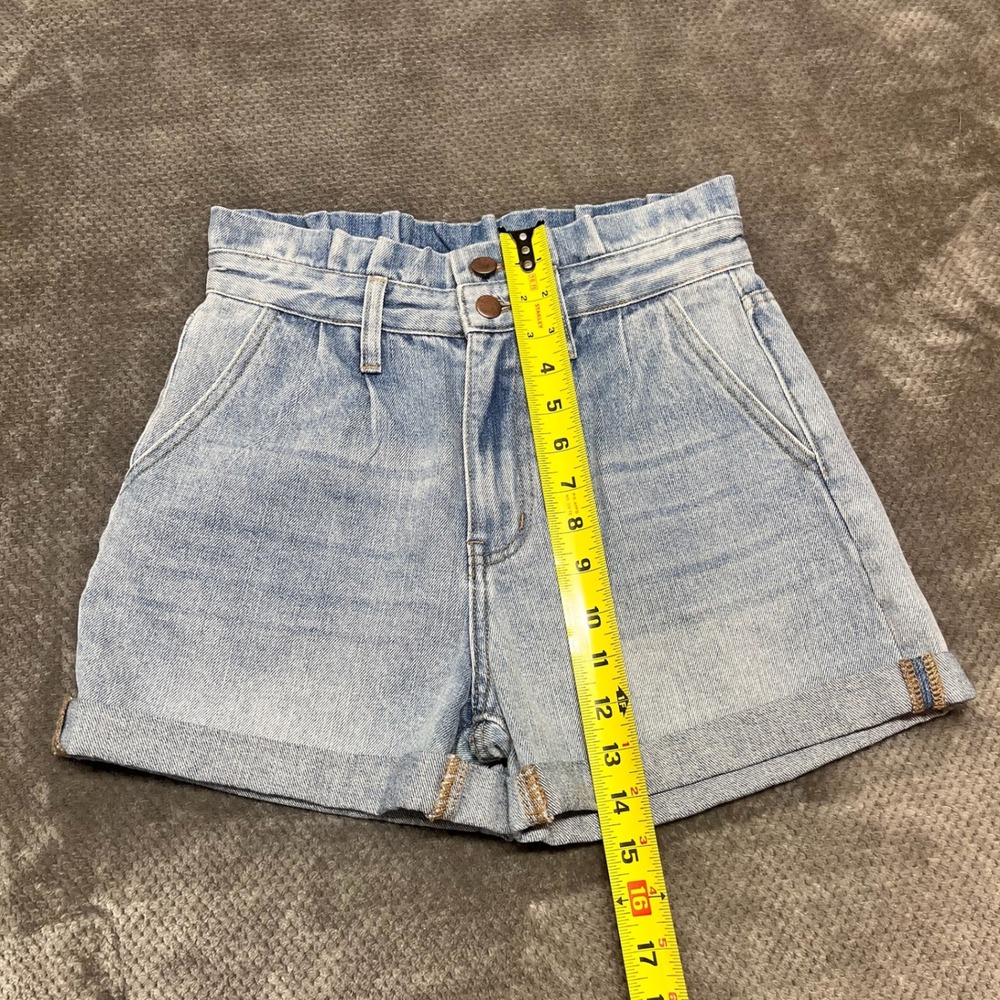 NWT Urban Daizy Womens High Waist Paperbag Denim Shorts Light Wash Blue Size M - Picture 5 of 8